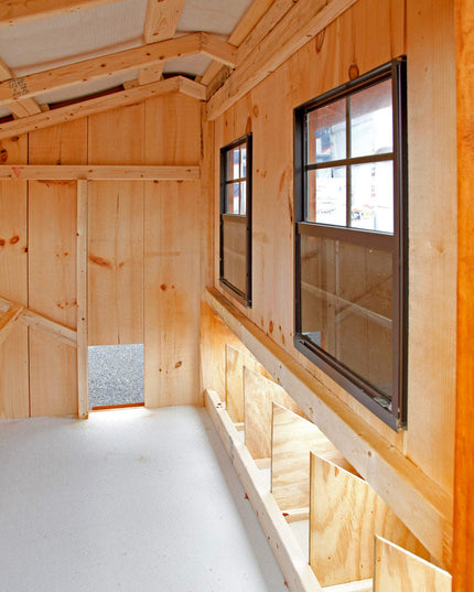 Quaker Classic Coop: 10-Hen Heritage