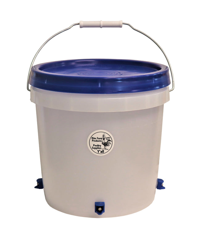 2 gallon chicken waterer with 4 poultry nipple drinker stations