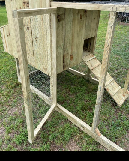 Wise County Chicken Farm Coops 3ft x 3ft