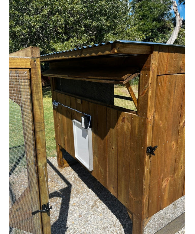 Wise County Chicken Farm Coops 4ft x 4ft